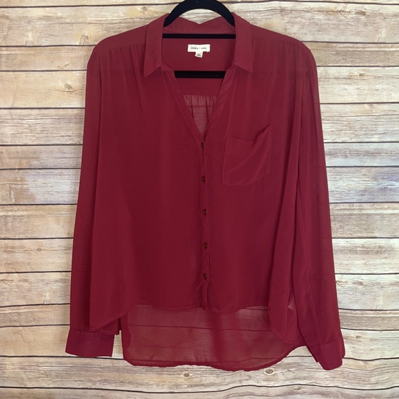 Silence + Noise Sheer Burgundy High-Low Button Down Top - Urban Outfitte… - Picture 2 of 6